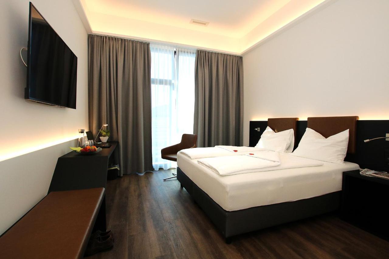 Self Check-In Hotel Von Rotz Вил Екстериор снимка