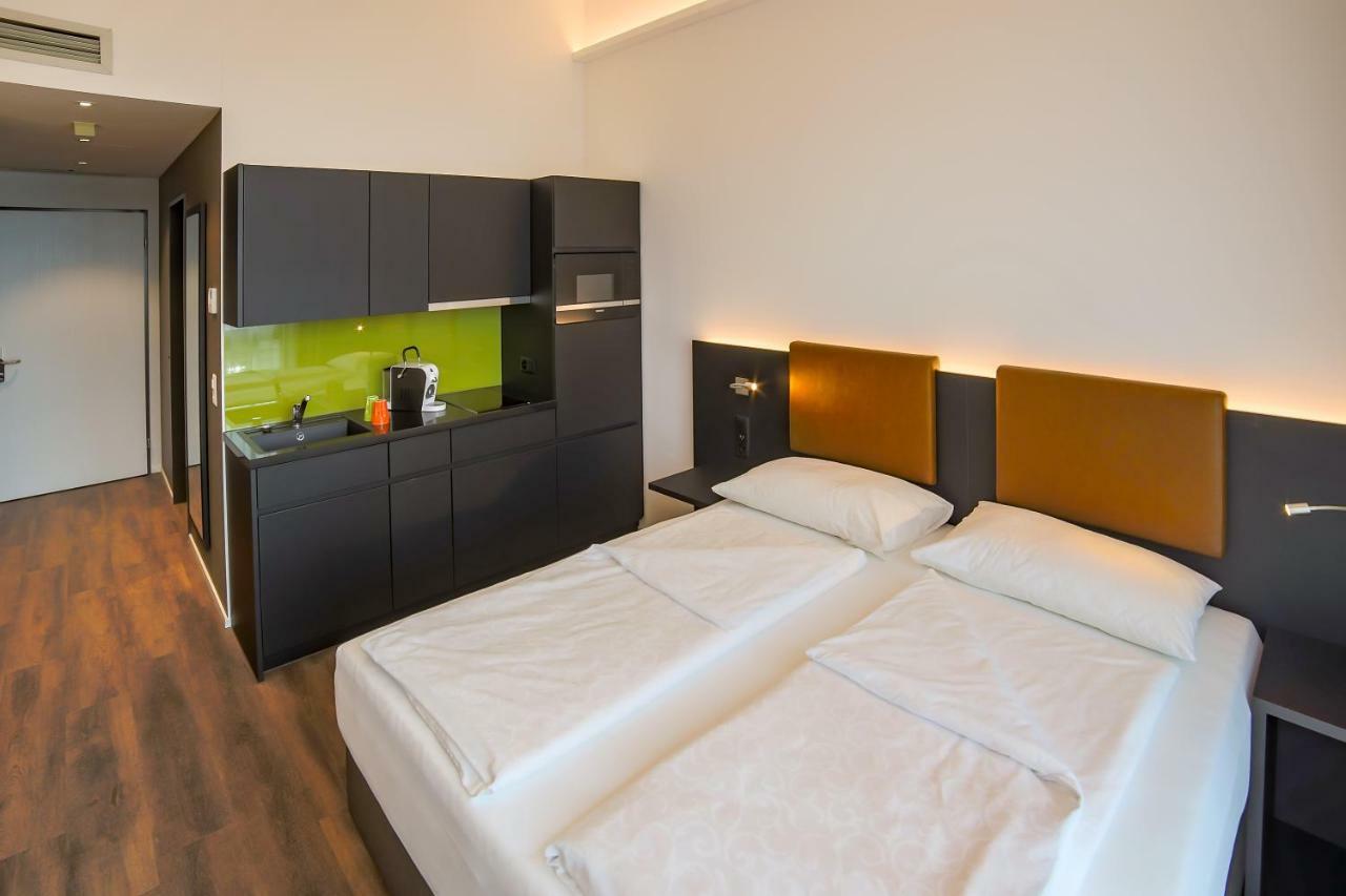 Self Check-In Hotel Von Rotz Вил Екстериор снимка